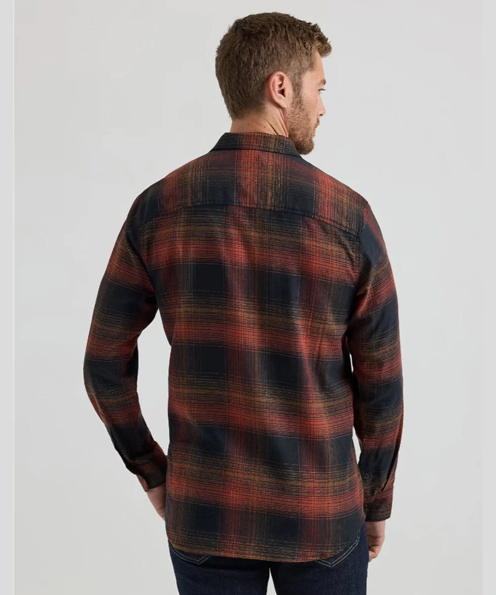 Lee Men's Extreme Motion Plaid Flannel Shirt - Sweet Maple Black - Image 2